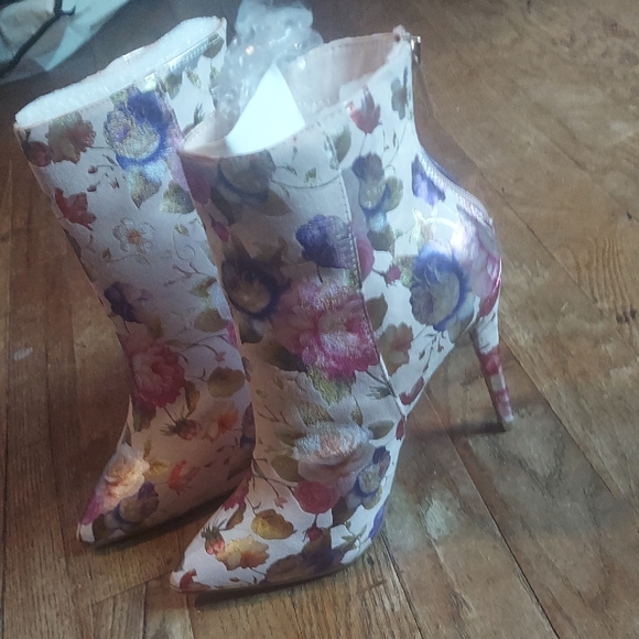 Floral Stiletto Ankle Boots - Picture 4 of 13